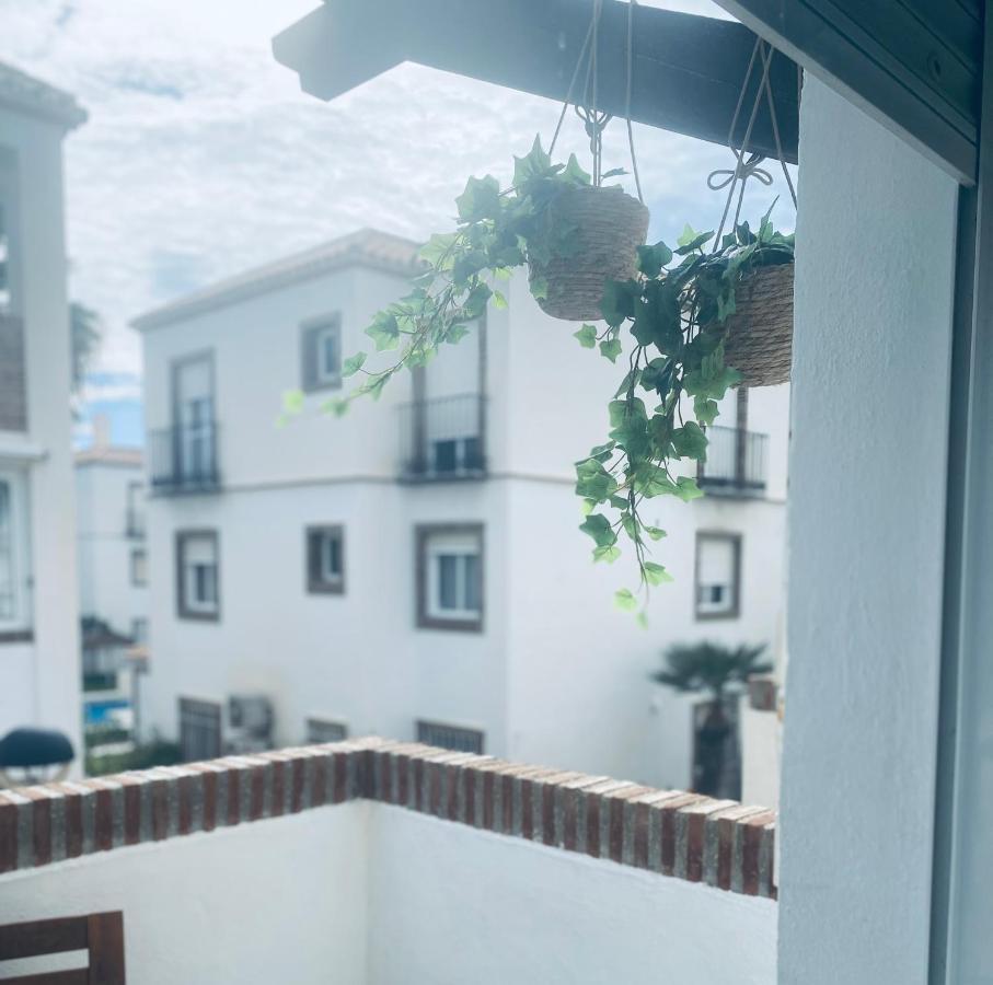 Apartamento Duplex Ático, primera línea de playa Torrox Exterior foto